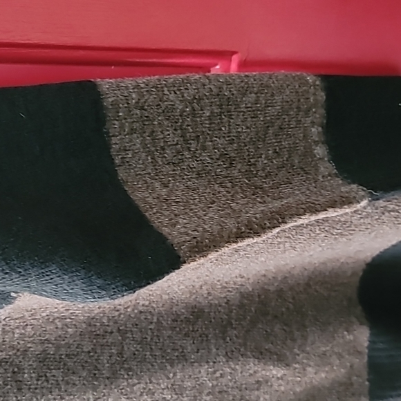 Whipstitch Pattern Sweater - Picture 4 of 7